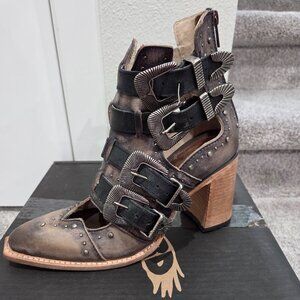 *Brand New* Stunning Freebird Judge Bootie, Size 10
